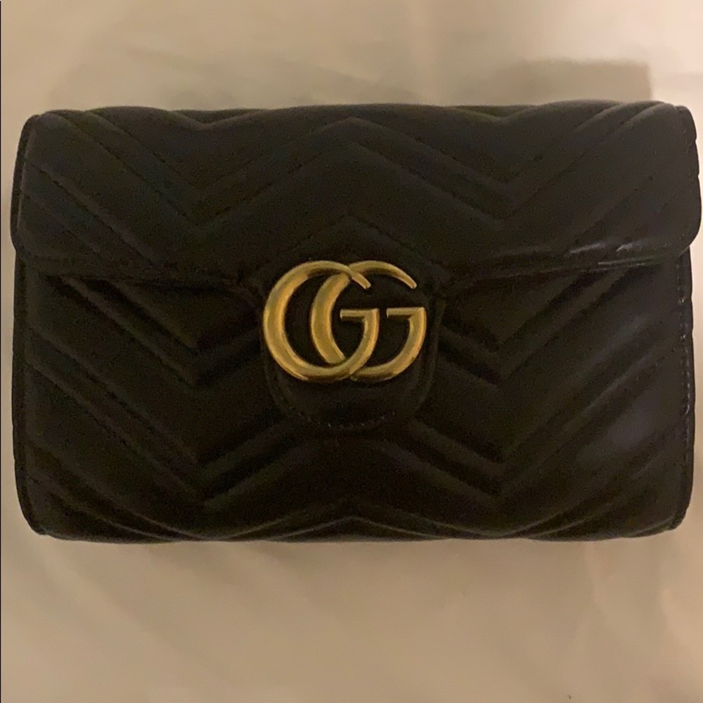GG Purse with Gold Chain